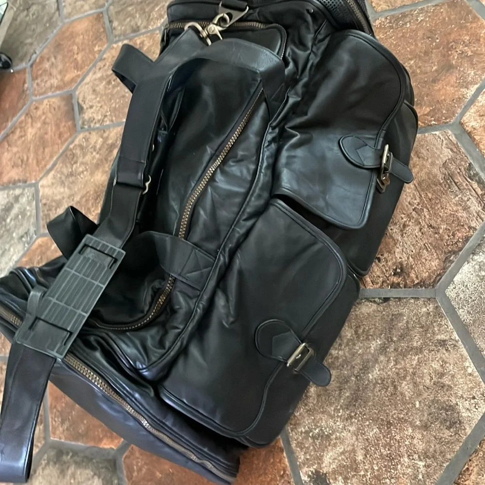 Pleather duffle bag Black multi pocket handle strap plaid mod travel bag